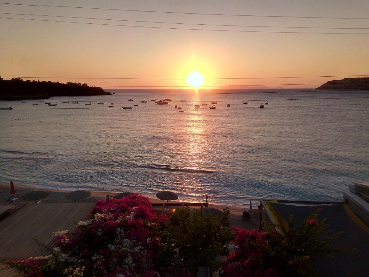 Buganvilla Sea View Apts Agia Pelagia  Bagian luar foto