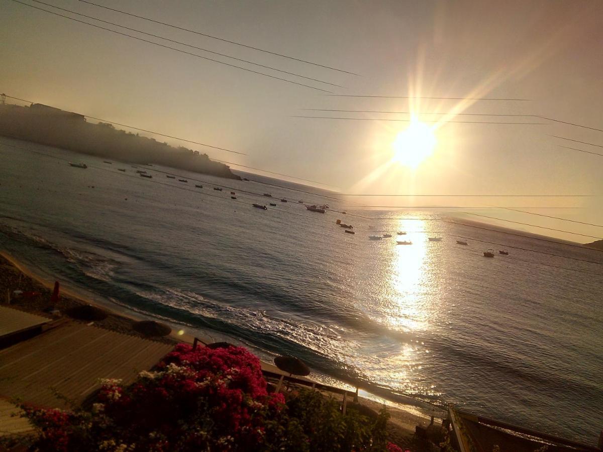 Buganvilla Sea View Apts Agia Pelagia  Bagian luar foto