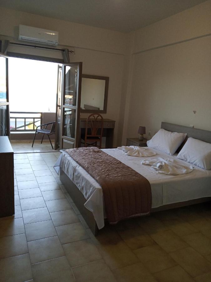 Buganvilla Sea View Apts Agia Pelagia  Bagian luar foto