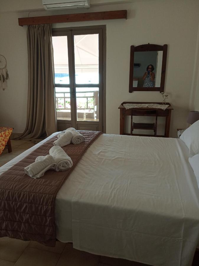 Buganvilla Sea View Apts Agia Pelagia  Bagian luar foto