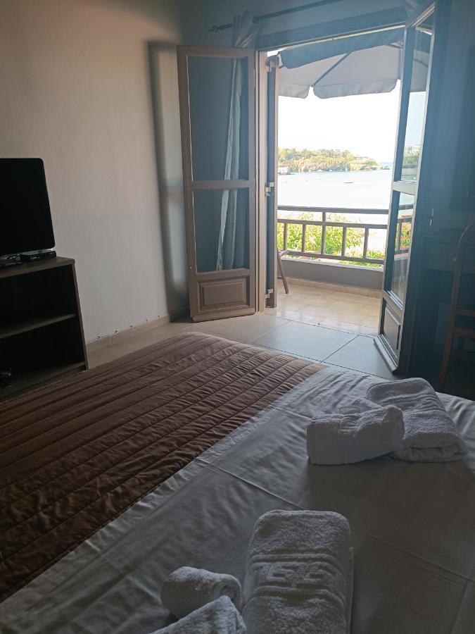Buganvilla Sea View Apts Agia Pelagia  Bagian luar foto