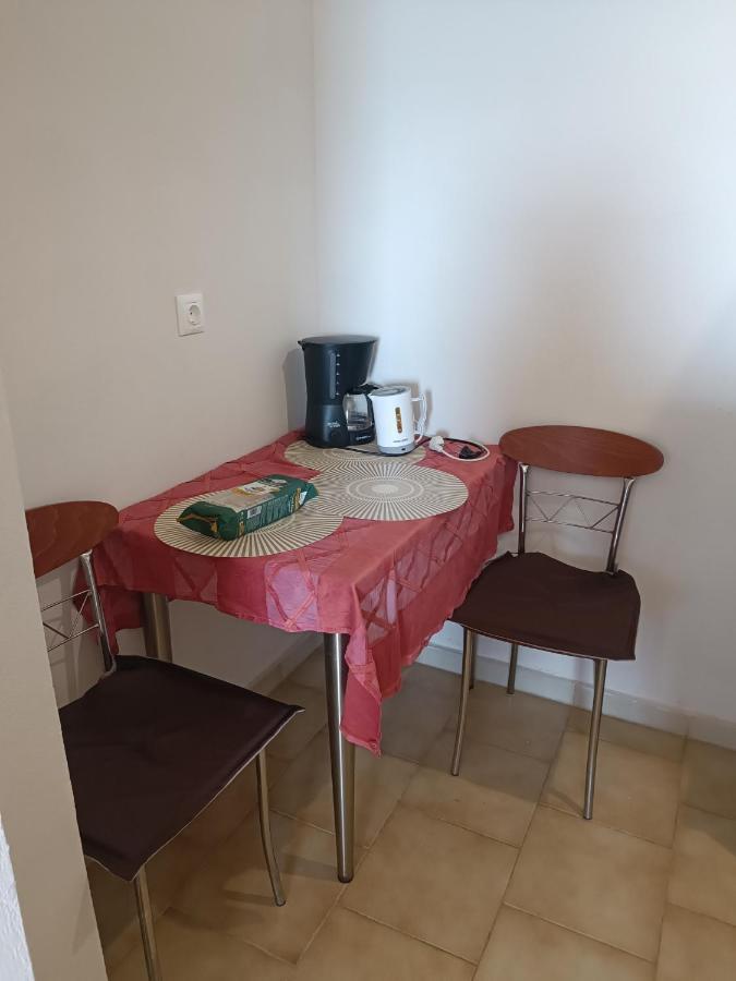 Buganvilla Sea View Apts Agia Pelagia  Bagian luar foto