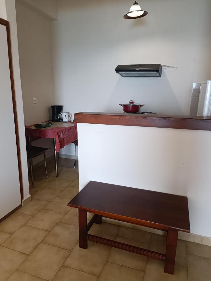 Buganvilla Sea View Apts Agia Pelagia  Bagian luar foto